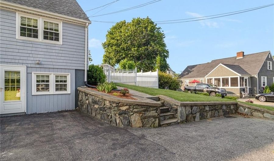 1 Adelaide Ave, Bristol, RI 02809 - 4 Beds, 3 Bath