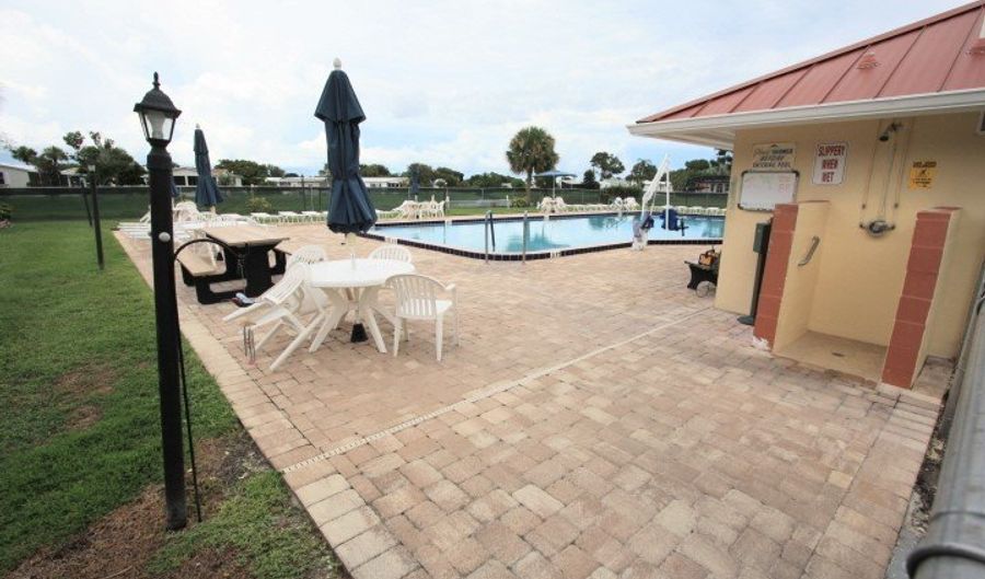 1082 Parkway Ln, Barefoot Bay, FL 32976 - 2 Beds, 2 Bath