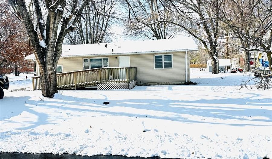 505 S Elm St, Auxvasse, MO 65231 - 3 Beds, 1 Bath