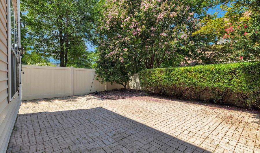 20465 WALSHEID Ter, Ashburn, VA 20147 - 3 Beds, 3 Bath