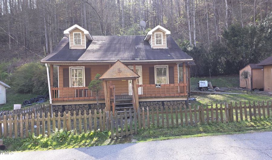 1822 Derby, Appalachia, VA 24216 - 3 Beds, 1 Bath