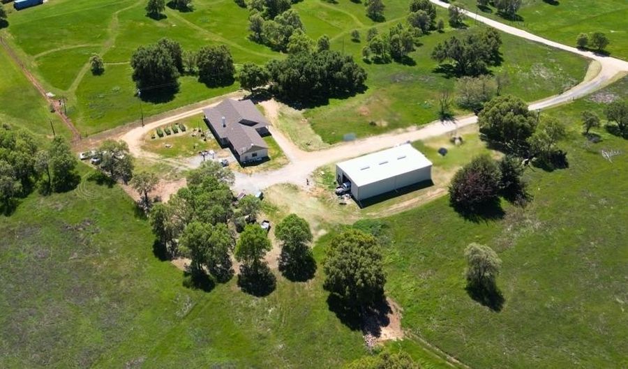 10093 Bailinquick Rd, Angels Camp, CA 95222 - 3 Beds, 3 Bath