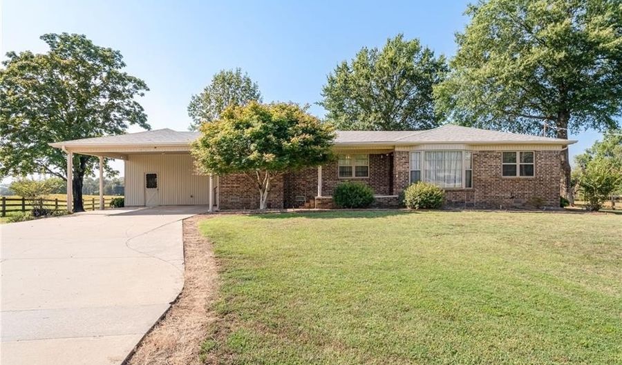 4725 E HIGHWAY 64, Alma, AR 72921 - 3 Beds, 2 Bath