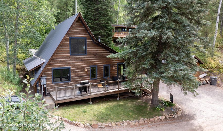 185 STOOR Dr, Alpine, WY 83128 - 3 Beds, 2 Bath