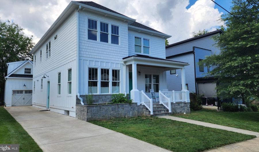 2701 12TH St S, Arlington, VA 22204 - 5 Beds, 6 Bath