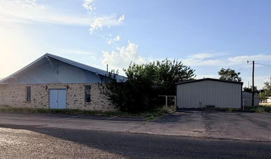 911 SW 3rd St, Andrews, TX 79714 - 0 Beds, 0 Bath