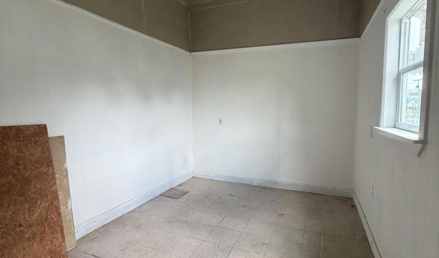 308 Hawthorne St, Abbeville, LA 70510 - 3 Beds, 2 Bath