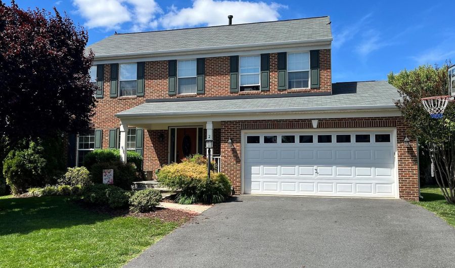 20611 COPPERSMITH Dr, Ashburn, VA 20147 - 4 Beds, 4 Bath