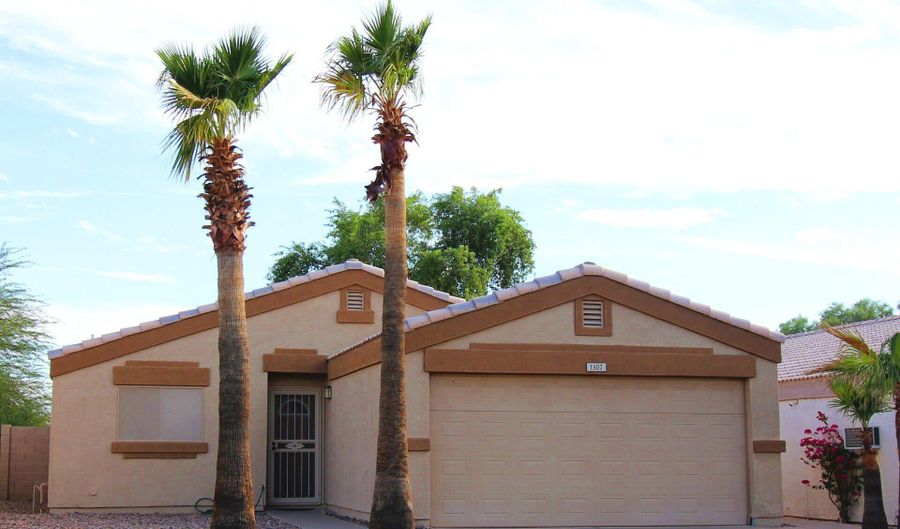 1507 W MESQUITE Ave, Apache Junction, AZ 85120 - 2 Beds, 1 Bath