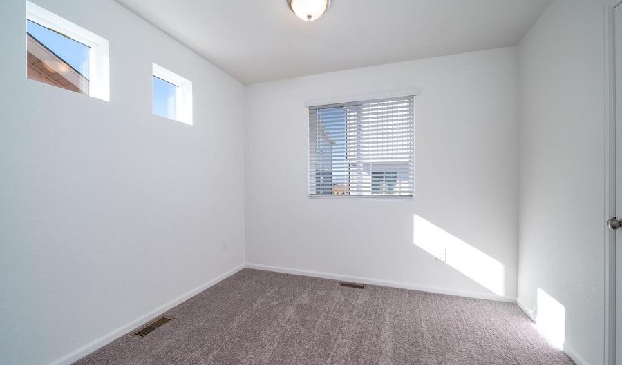 46514 Avery Ln, Bennett, CO 80102 - 3 Beds, 2 Bath