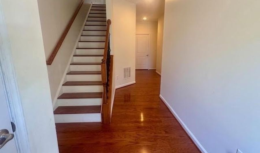 43393 CHARITABLE St, Ashburn, VA 20148 - 4 Beds, 4 Bath
