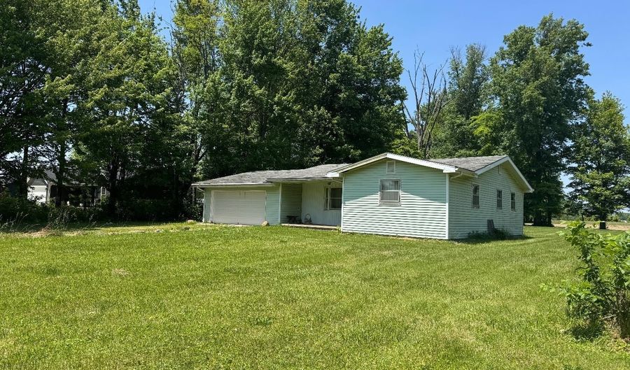 5003 Highway 46, Batesville, IN 47006 - 3 Beds, 2 Bath