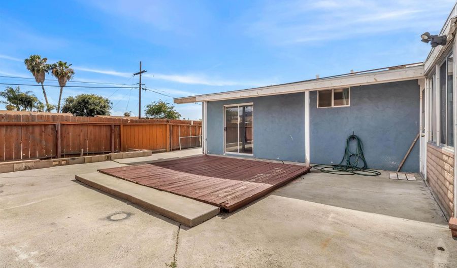901 Saint George Ct, Spring Valley, CA 91977 - 4 Beds, 2 Bath