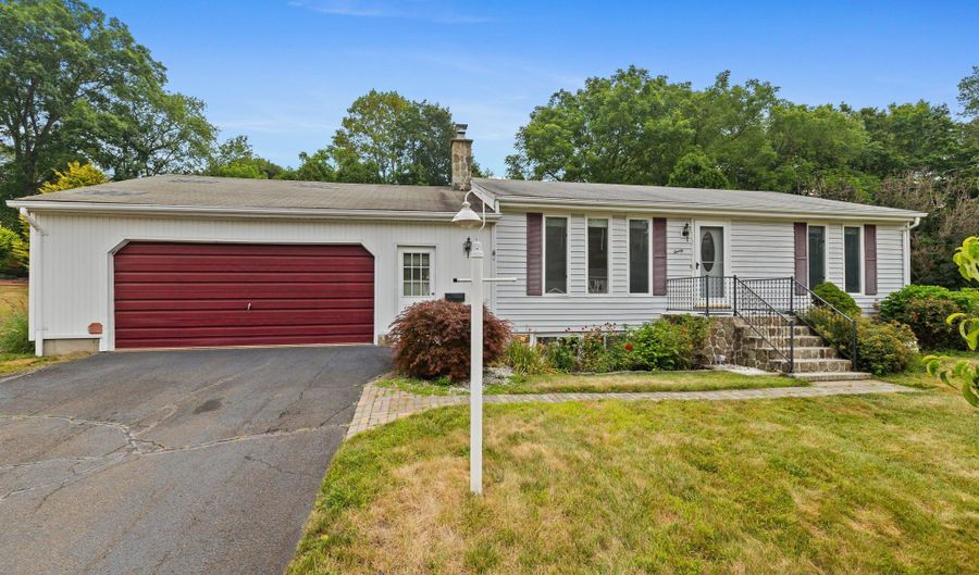20 Isamay Dr, Bristol, CT 06010 - 2 Beds, 2 Bath