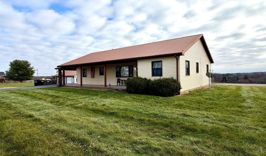 1164 Erie Church Rd, Bedford, IN 47421 - 3 Beds, 2 Bath