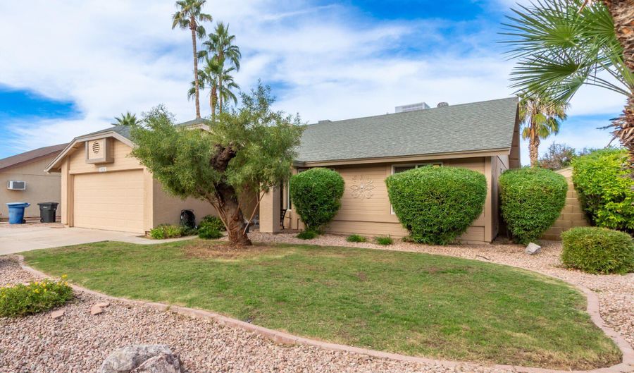 4918 W CHICAGO St, Chandler, AZ 85226 - 4 Beds, 2 Bath