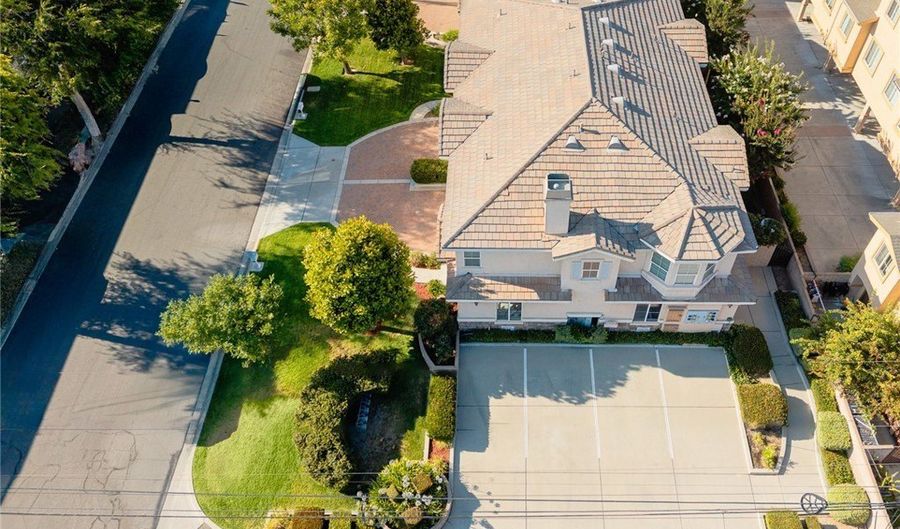 800 W Huntington Dr D, Arcadia, CA 91007 - 3 Beds, 3 Bath