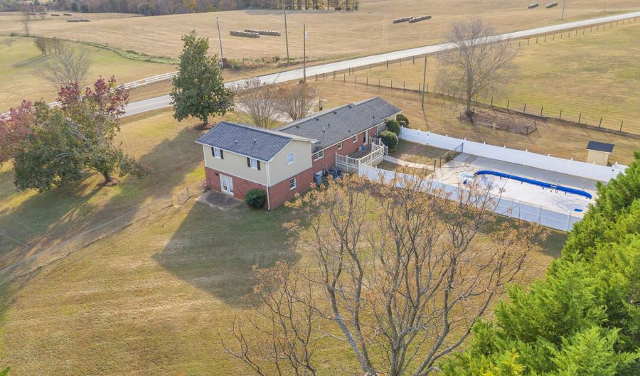 476 Brock Rd, Athens, GA 30607 - 3 Beds, 2 Bath