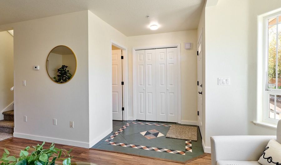 421 HARRIS Ln, Oregon City, OR 97045 - 3 Beds, 3 Bath