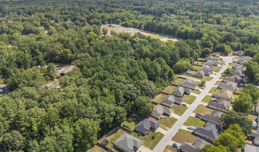 345 Meadow Creek Dr, Benton, AR 72015 - 3 Beds, 2 Bath