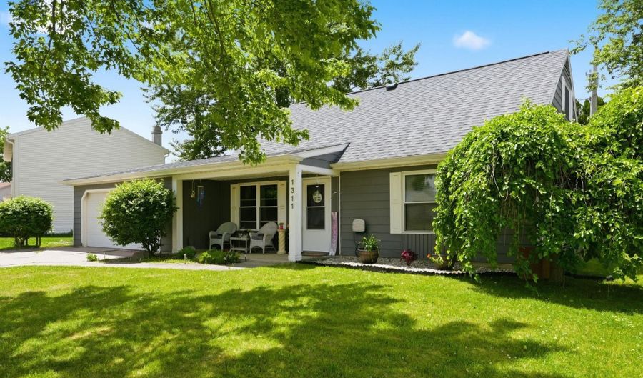 1311 Culbertson Ct, Auburn, IN 46706 - 3 Beds, 2 Bath