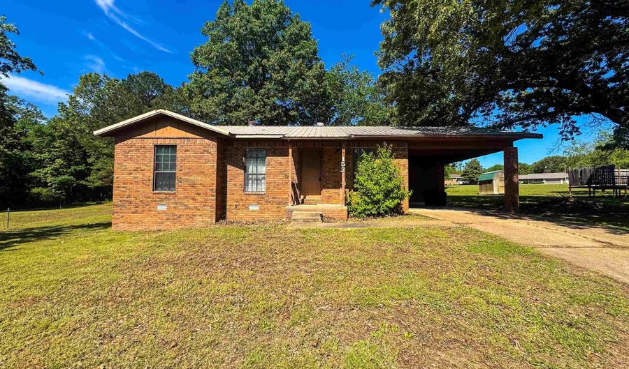 153 Sara Cir, Ash Flat, AR 72513 - 3 Beds, 1 Bath