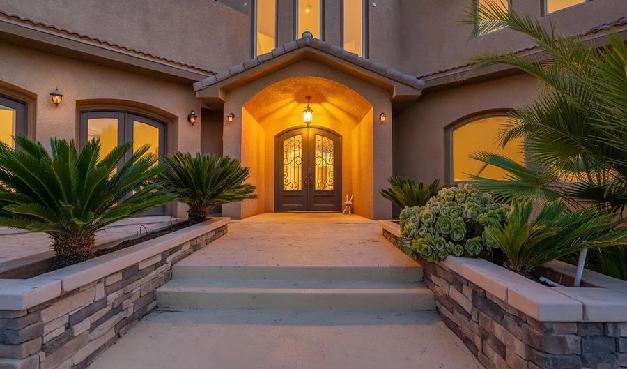 3034 Mountain View Dr, Escondido, CA 92027 - 5 Beds, 6 Bath