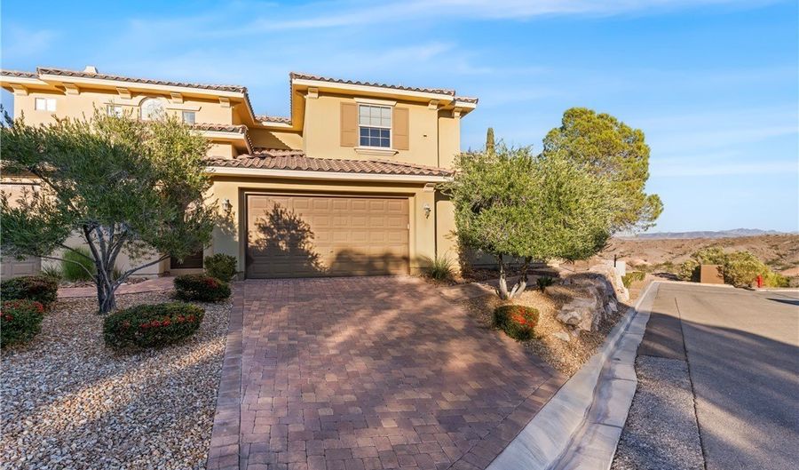 21 Via Mantova 3, Henderson, NV 89011 - 3 Beds, 2 Bath