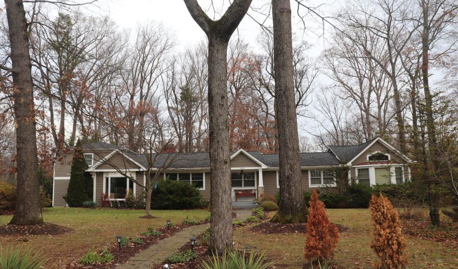 5151 PIEDMONT Pl, Annandale, VA 22003 - 5 Beds, 4 Bath