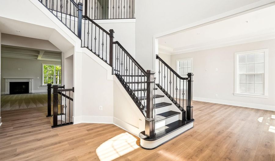 3904 DIPLOMAT Ave, Bowie, MD 20721 - 5 Beds, 5 Bath