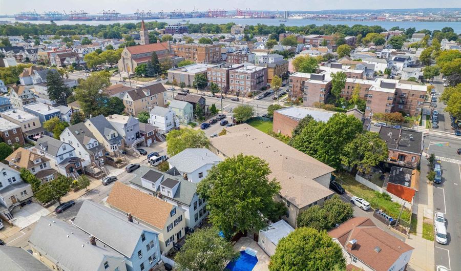 51 W 48TH St, Bayonne, NJ 07202 - 4 Beds, 3 Bath