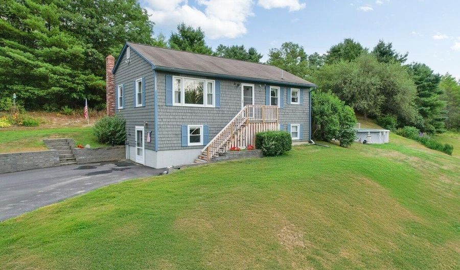 415 Ridge Rd, Bath, ME 04530 - 3 Beds, 2 Bath