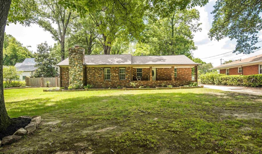 3173 COURT St, Bartlett, TN 38134 - 3 Beds, 2 Bath