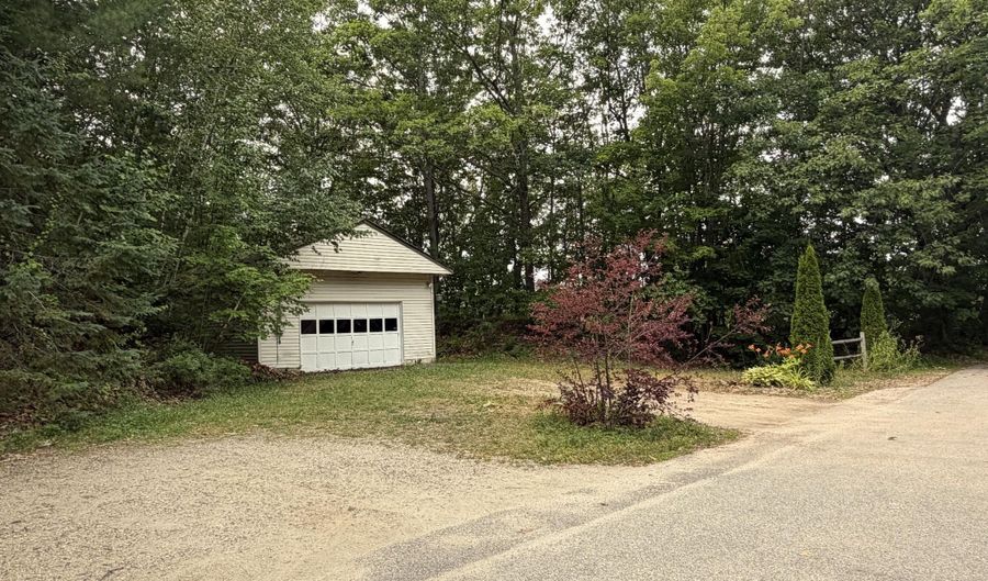 21 7th St, Auburn, ME 04210 - 0 Beds, 0 Bath