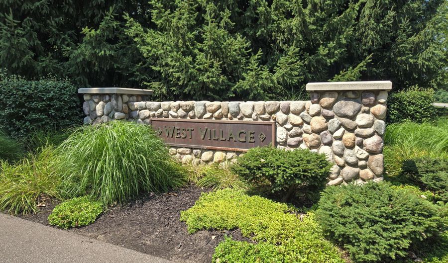4986 W Village Ct SE, Ada, MI 49301 - 5 Beds, 4 Bath