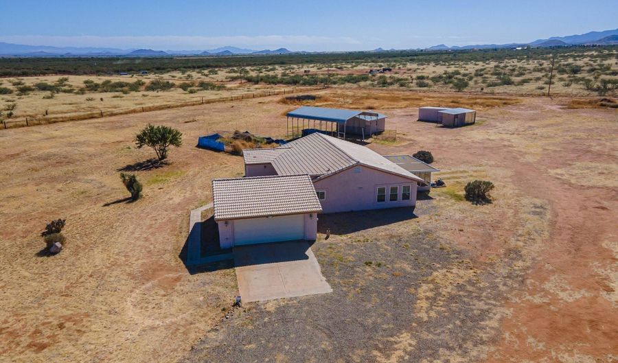 1176 W Trigger Ln, Cochise, AZ 85606 - 3 Beds, 2 Bath