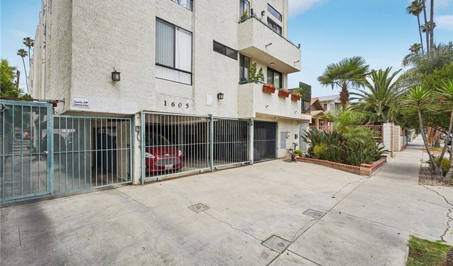 1605 Winona Blvd 102, Los Angeles, CA 90027 - 2 Beds, 2 Bath