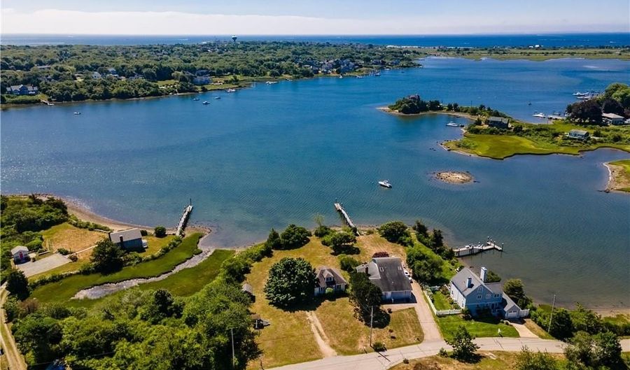 39 Franks Neck Rd, Narragansett, RI 02882 - 1 Beds, 1 Bath