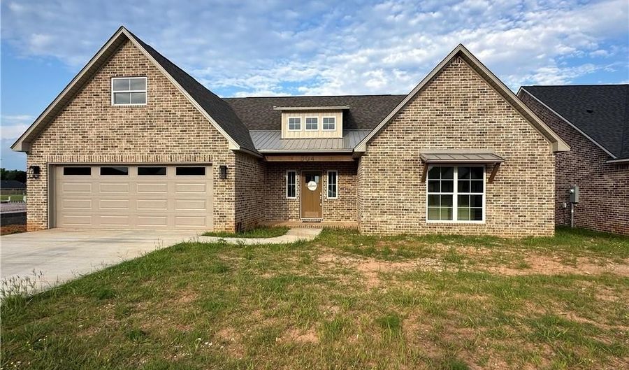 504 Waggoner Ln, Barling, AR 72923 - 3 Beds, 2 Bath