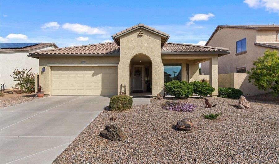 144 W BAHAMAS Dr, Casa Grande, AZ 85122 - 3 Beds, 2 Bath