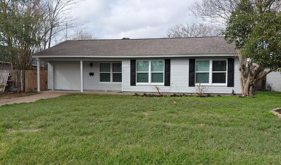 1105 MILLER, Angleton, TX 77515 - 3 Beds, 1 Bath