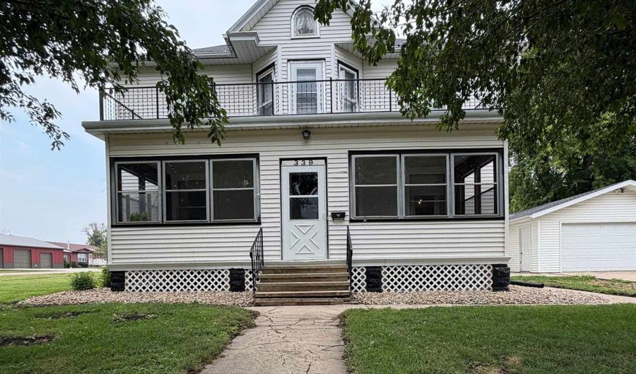 339 3rd St, Ashton, IA 51232 - 6 Beds, 2 Bath