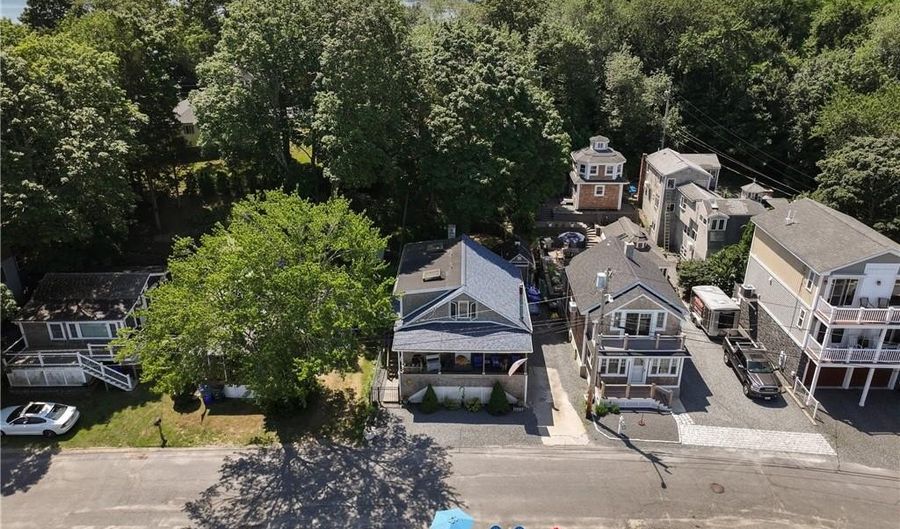 22 Harrison St, Bristol, RI 02809 - 3 Beds, 2 Bath
