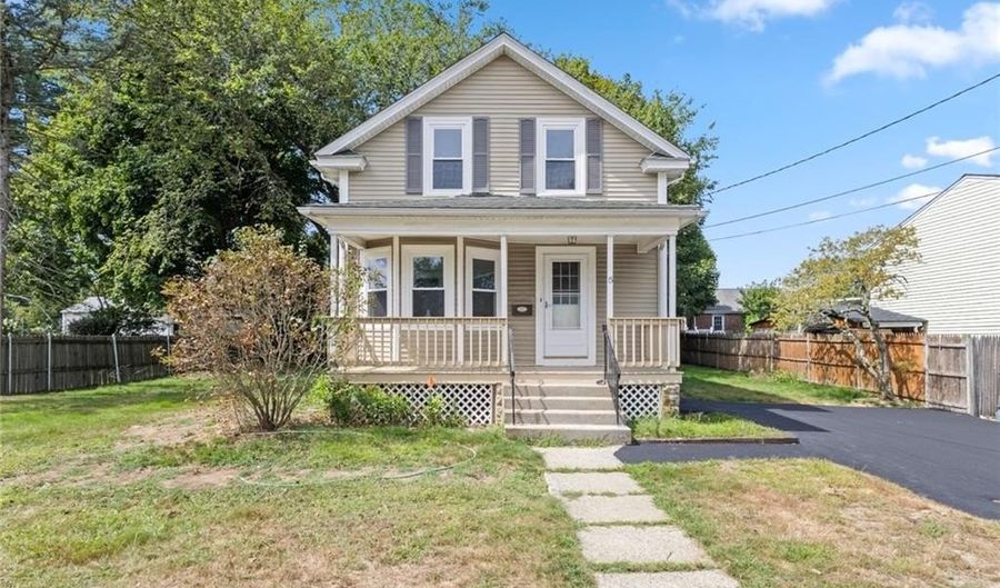 15 Spruce Ave, Cranston, RI 02910 - 3 Beds, 1 Bath