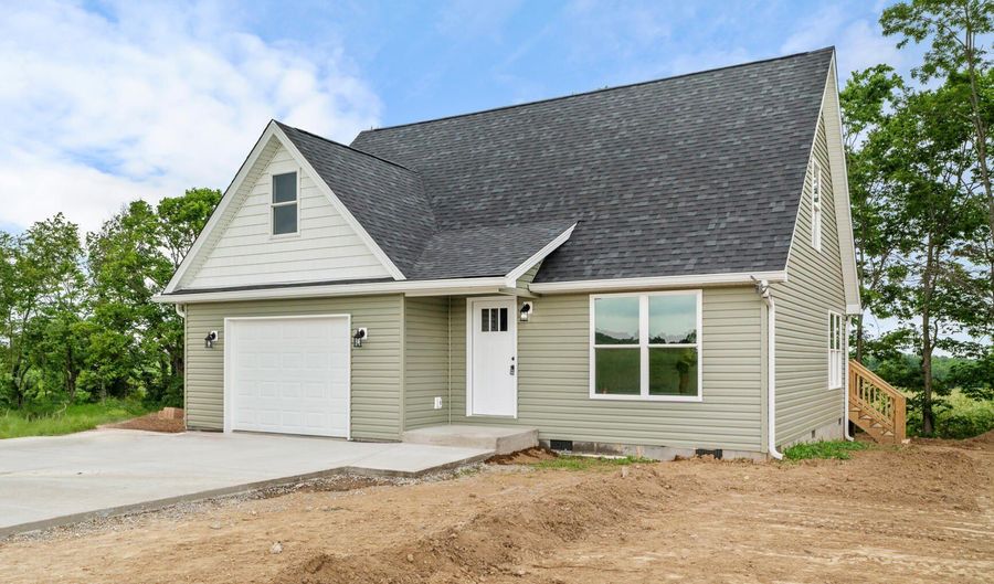 5482 Bagdad Rd, Bagdad, KY 40003 - 3 Beds, 2 Bath