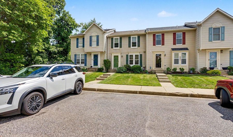 953 GAINSBOROUGH Ct 953, Bel Air, MD 21014 - 3 Beds, 2 Bath