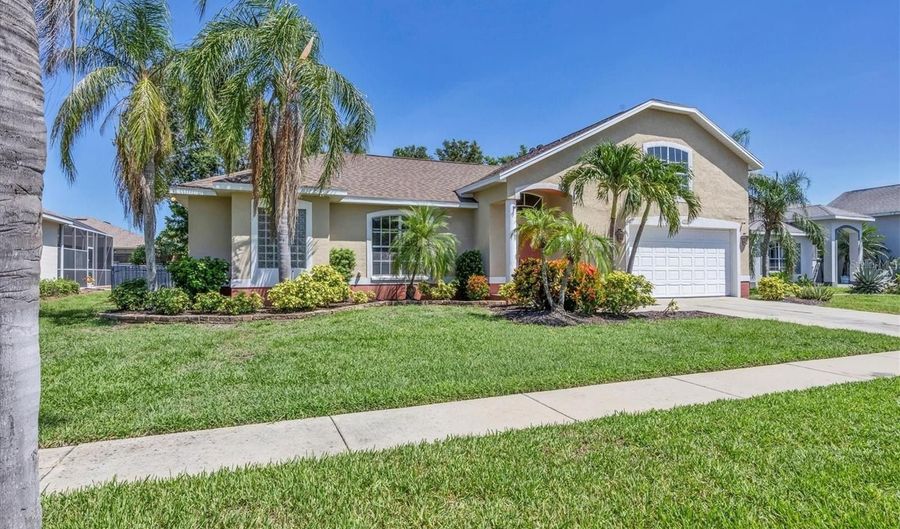 815 GREENVIEW Dr, Apollo Beach, FL 33572 - 3 Beds, 3 Bath