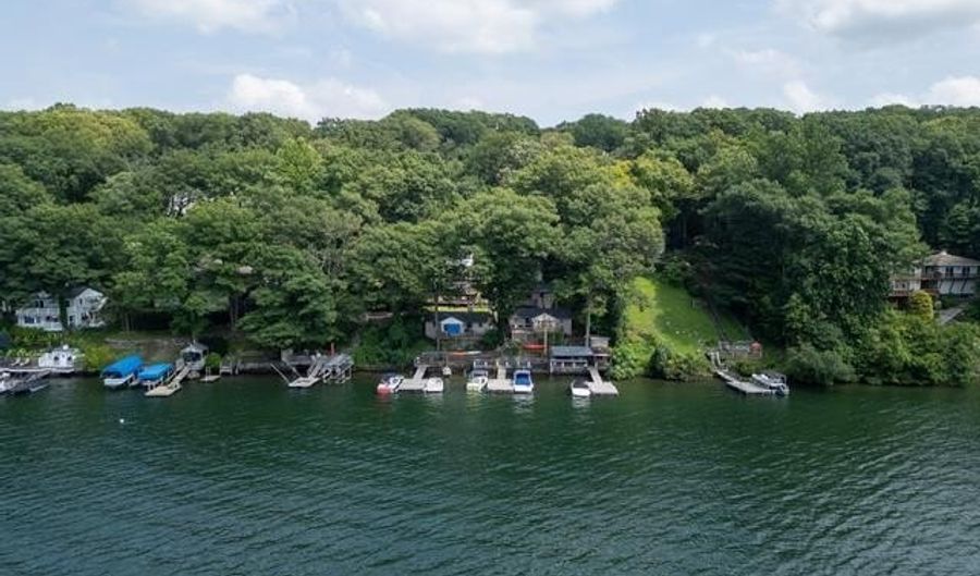 1 Marker Rd, Danbury, CT 06810 - 6 Beds, 0 Bath