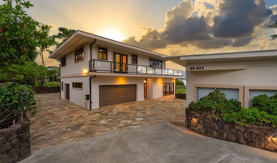 44-443 Kaneohe Bay Dr, Kaneohe, HI 96744 - 6 Beds, 5 Bath