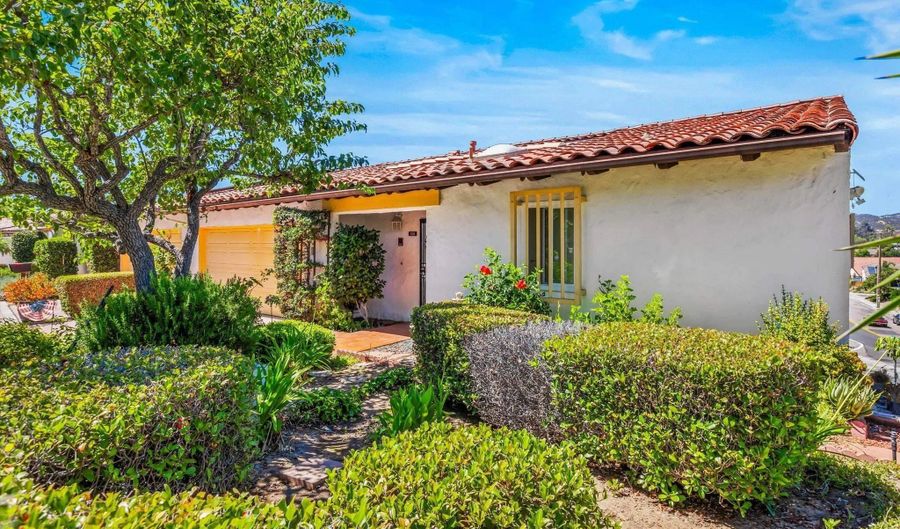 1110 San Jacinto Gln, Escondido, CA 92026 - 4 Beds, 3 Bath